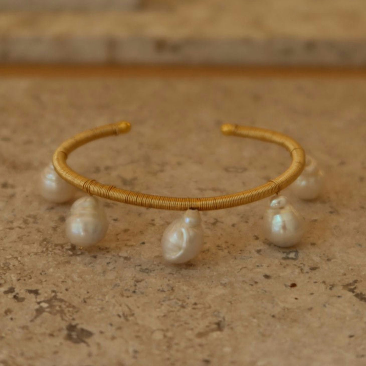 Clarte Pearl Bangle