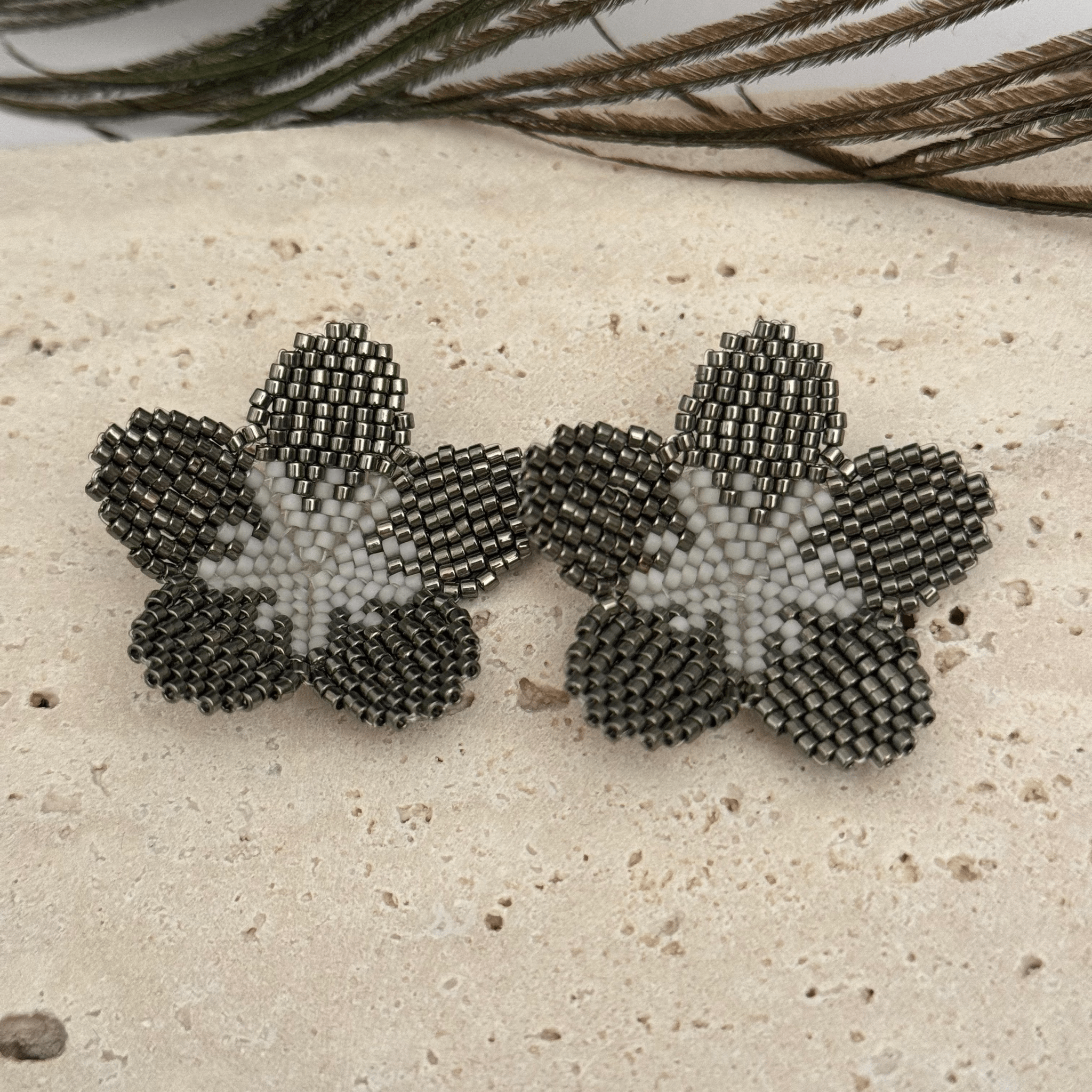 Earring Circle Flower Miyuki 3.5cm by CosaLinda