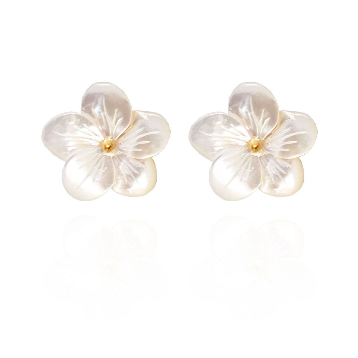 Ohrring Garden Shell Studs von Ana Carolina Valencia