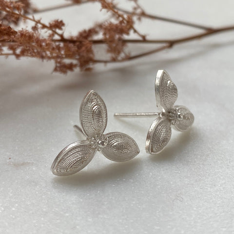 Earring Triple Hoja