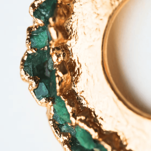 Emerald circle stud