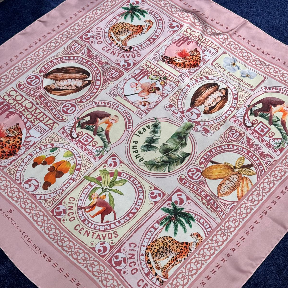 Foulard Republica De Colombia Flor Amazona by CosaLinda
