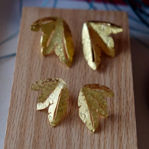 Triple Hoja Maxi Gold Earrings