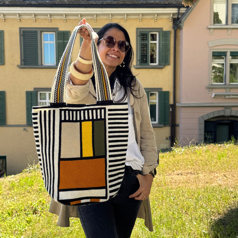 Lineas B&W Tote Bag by Mama Tierra