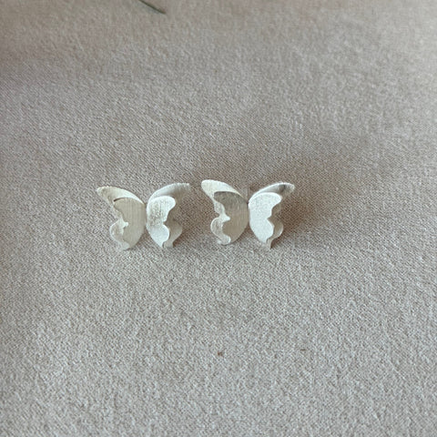 small_silver_earrings_precolombino_cosalinda