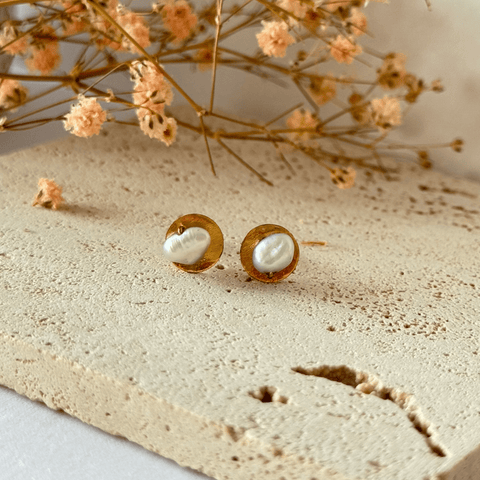 Mini Pearl Stud