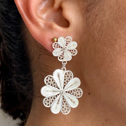 Ohrring Flor Doble Silver in Silber von CosaLinda