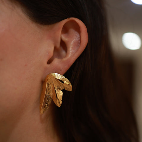 Triple Hoja Maxi Gold Earrings