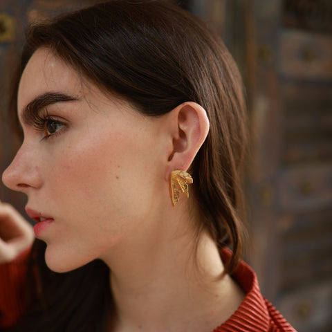Triple Hoja Small Gold Earring