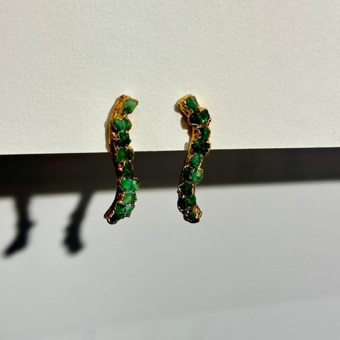 Ohrringe Waves Emerald Studs von Emeralds by CosaLinda