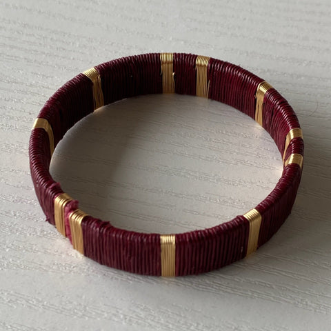 Armreif Juaca in Bordeaux von Bamboleira